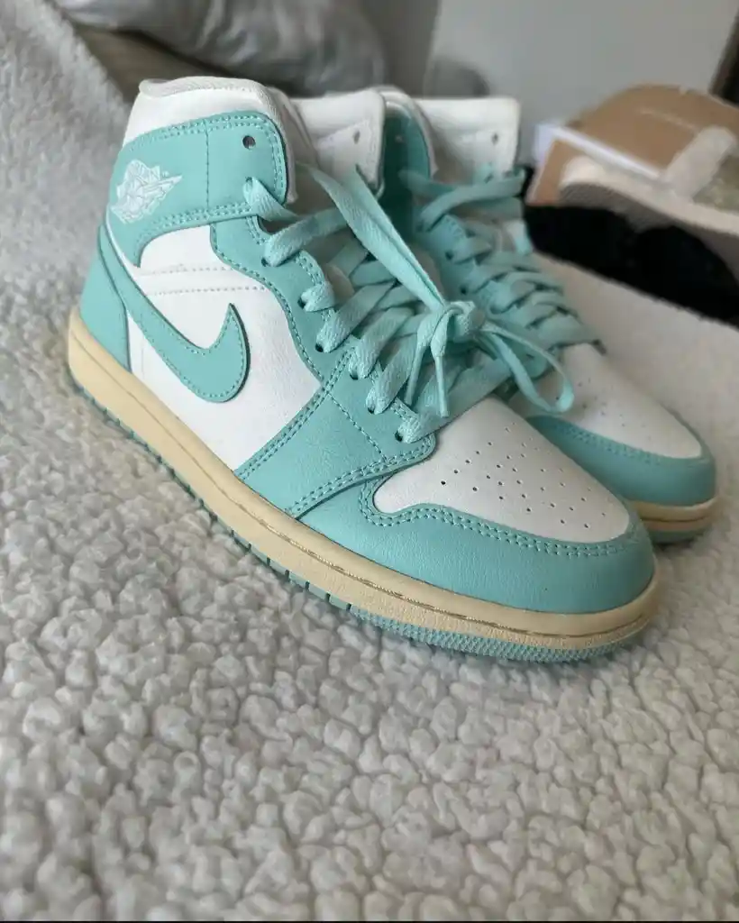 Tenis Jordan Unisex Talla 37