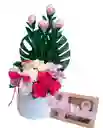 Arreglo De Rosas Y Tulipanes Con Chocolates Unicornio Eterno