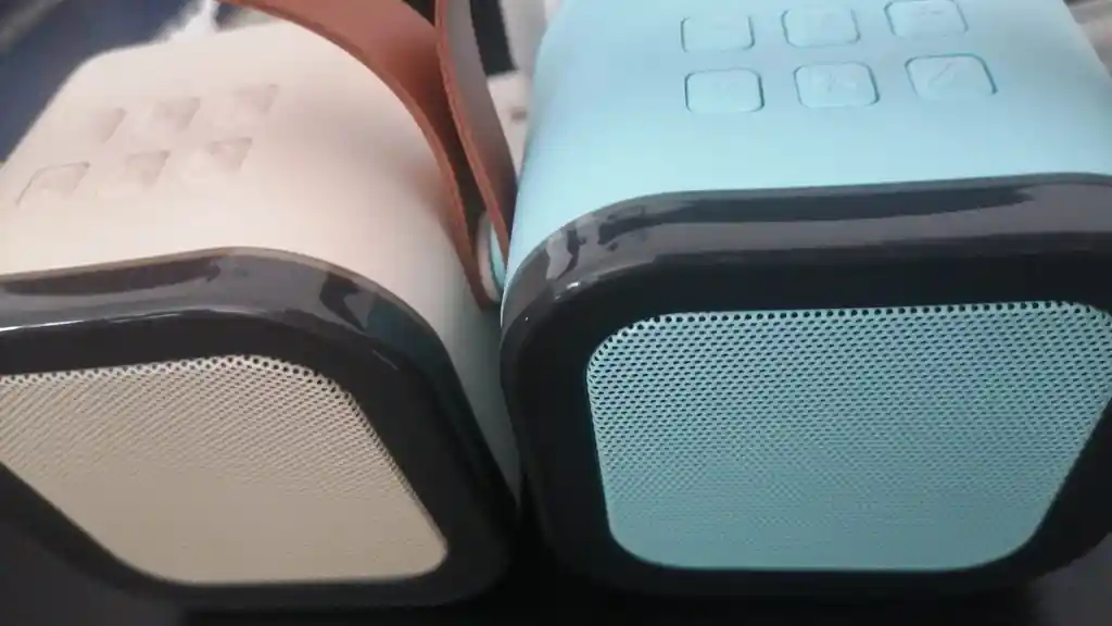 Mini Parlante Con Microfono Karaoke Para Niños