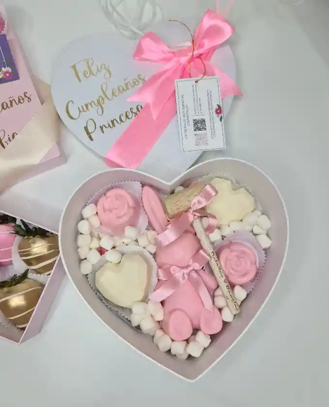 Caja Corazón Pequeño Conejo U Osito Teddy De Chocolate