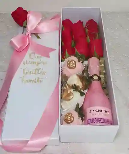 Caja De Lujo Rosas, Fresas Y Jp Chenet O Chandon Mini
