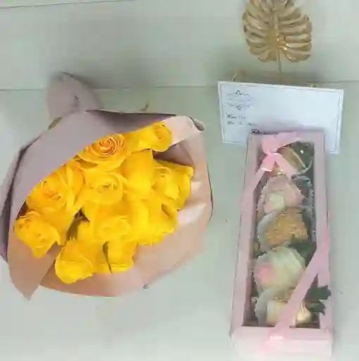 Combo Bouquet De Rosas Y Caja Acetato Con Fresas Con Chocolate