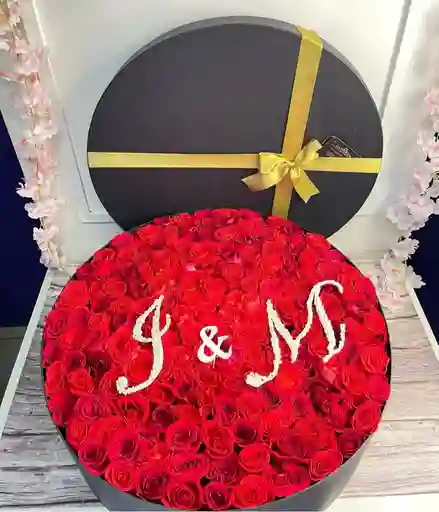 Cilindro De Lujo Xxl - Jumbo Con Aprox. 200 Rosas