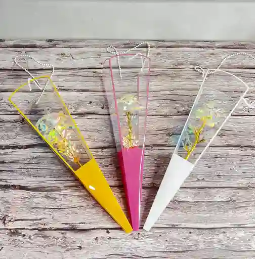 Solitario Cono De Acetato Con Rosa Eterna Tornasol