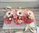 Cofre De Lujo Con Gerberas, Claveles, Rosas Y Chocolates Ferreros Rocher