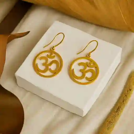 Aretes Simbolo Om