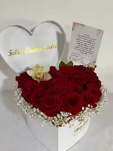 Corazón De Rosas Rojas