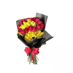 Rosas Rojas Y Astromelia Amarilla