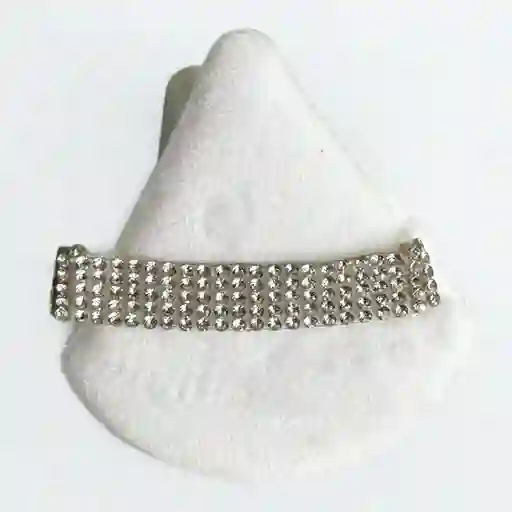 Borla Triangular Con Piedras