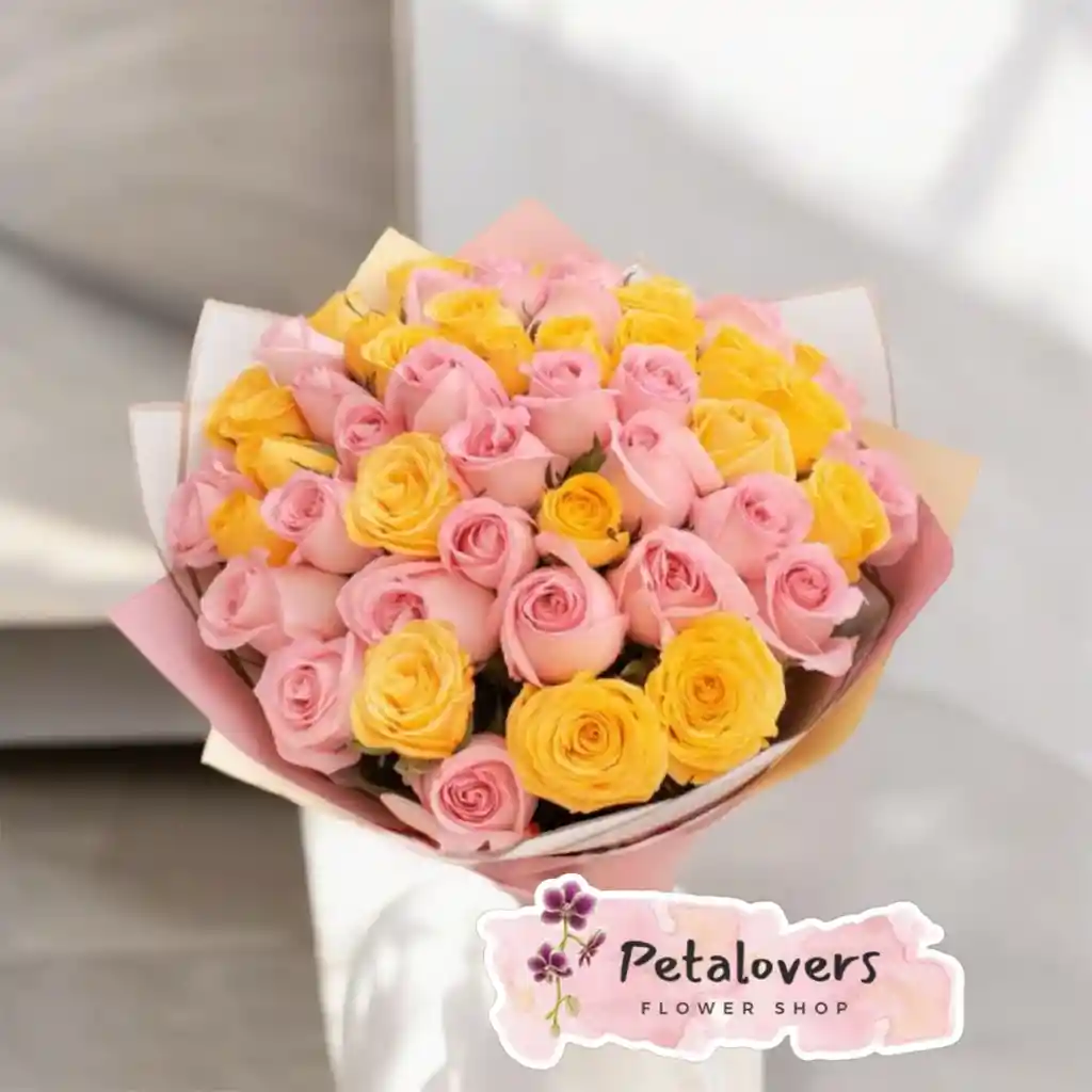 Flores Detalle Arreglo De 24 Rosas Rosadas Y Amarillas