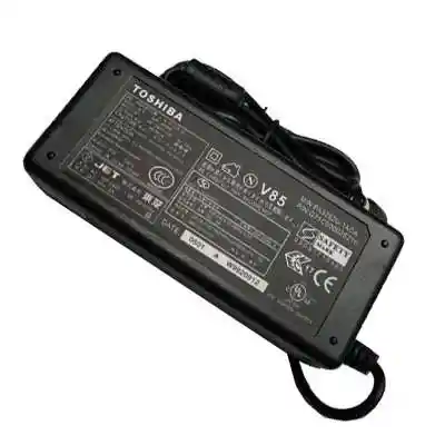Cargador Toshiba De 15v 3a
