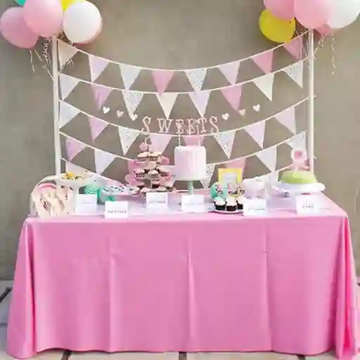 Mantel Rosado En Plástico Resistente Reutilizable