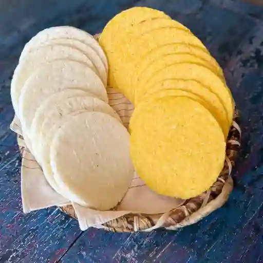 Arepa Amarilla Y Blanca Convecional X 10 Unidades