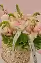 Arreglo Floral Vintage En Cesta '' Susurros De Mimbre''