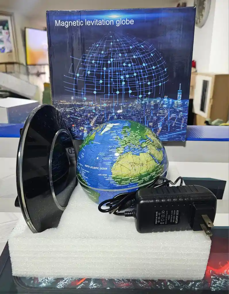 Globo Terráqueo Flotante Con Base Iluminada