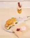 Snack, Detalle Día De La Madre, Parfait, Pancakes, Joyero, Cadena En Mesa Blanca Elegante Mamá Amorosa