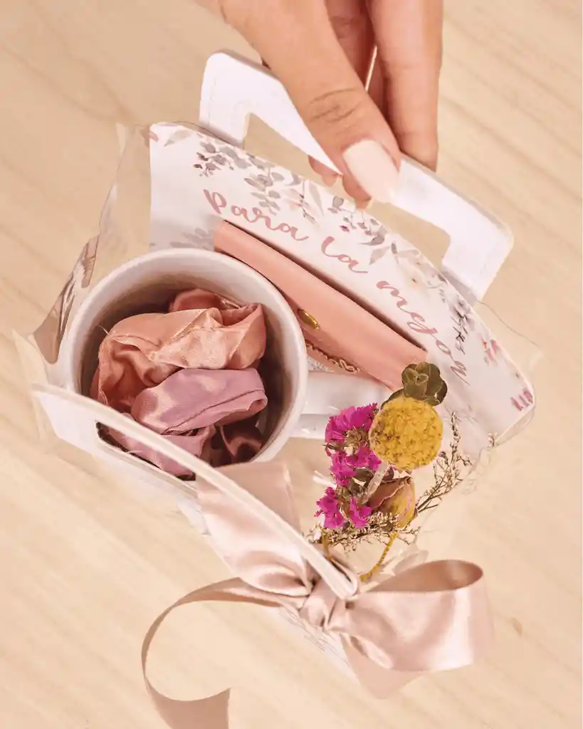 Mom: Detalle Corporativo Con Cadena, Joyero Mom. Regalo Empresarial Dia De La Madre