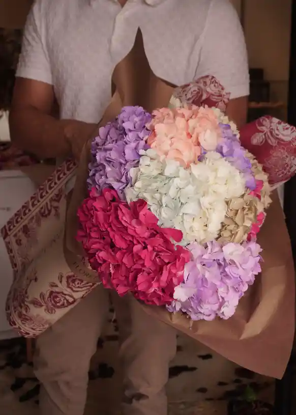 Arreglo Floral 12 Hortensias Elizabeth