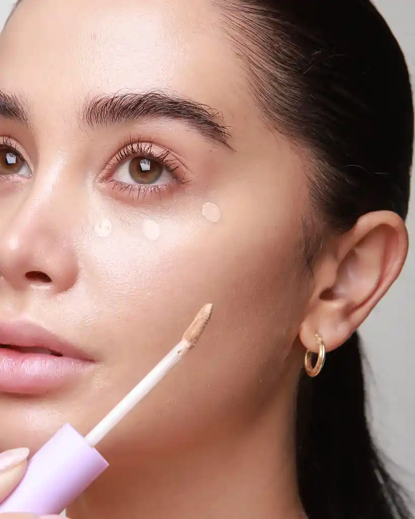 Corrector Líquido Renaissance (con Ácido Hialurónico) - Neutral Miele