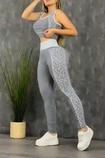 Conjunto Deportivo Leggins Levanta Cola + Esqueleto