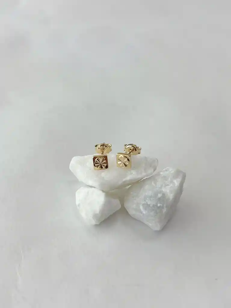 Arete Rombo Diamantado