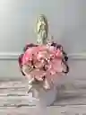 Caja De Lujo Cilindro Mini Con Claveles Y Virgen Pequeña - Especial Dia De Las Madres