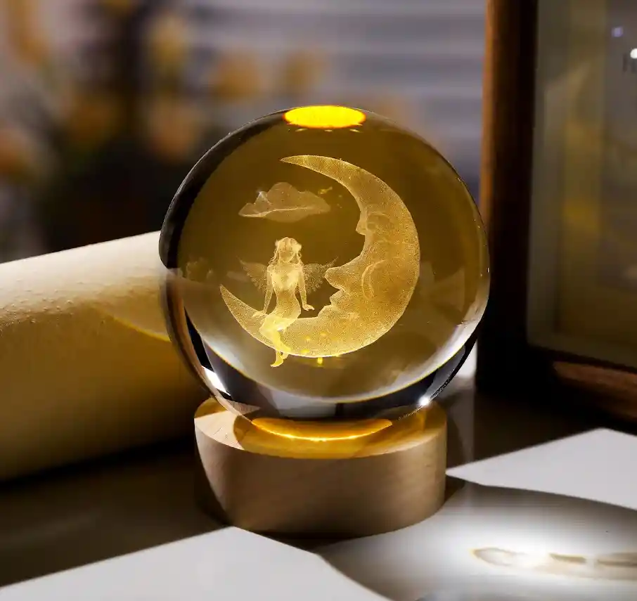 Lámpara Esfera De Cristal Hada En Luna