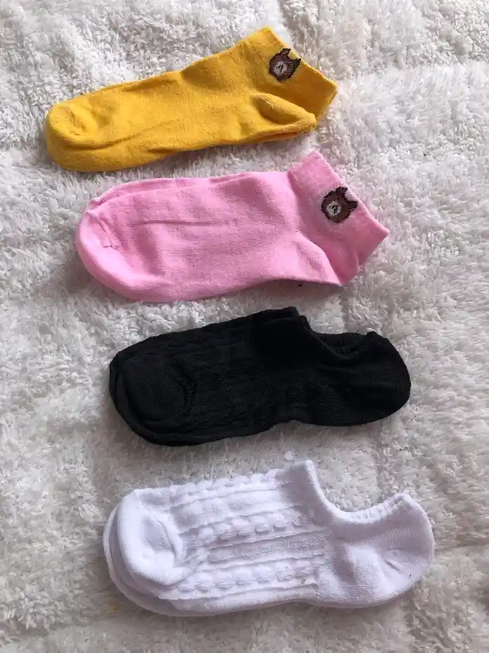 4 Pares De Medias
