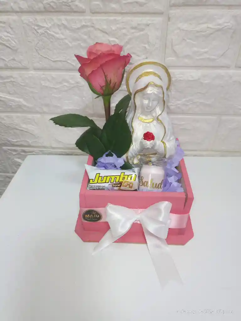 Virgencita Rosa Mística Con Velita Aromatizante ,rosa Natural ,y Chocolate