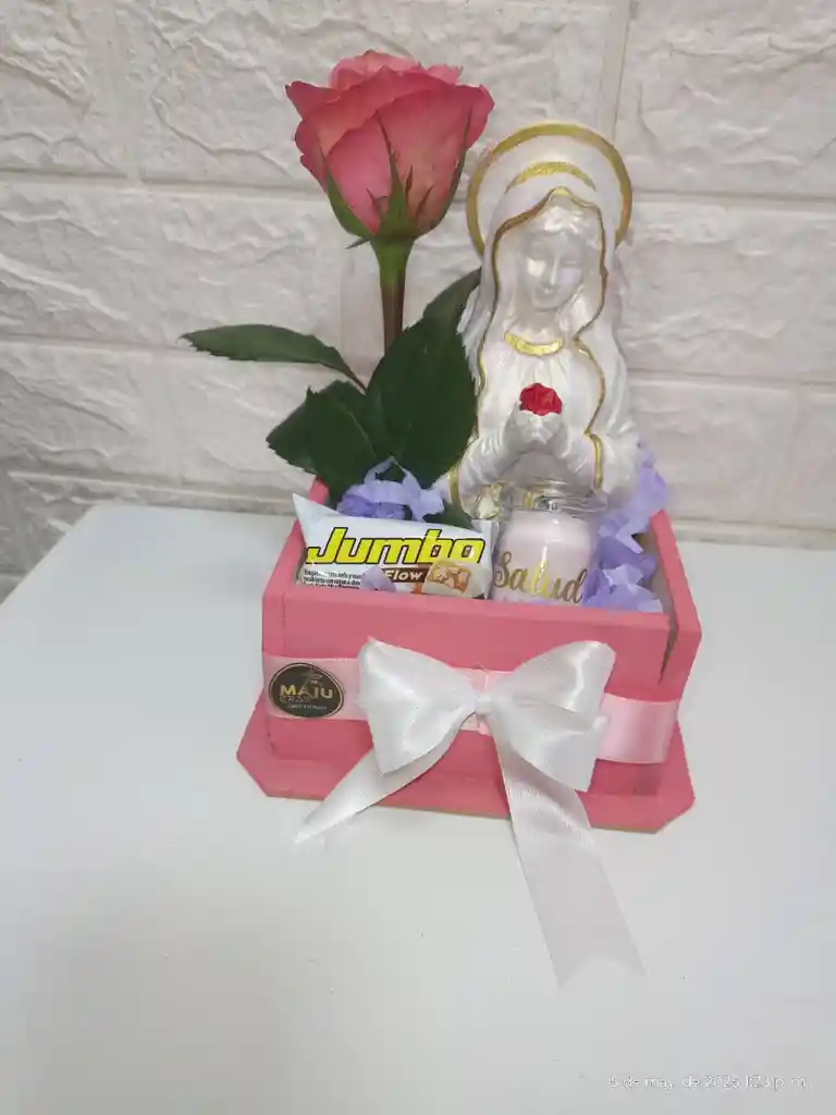 Virgencita Rosa Mística Con Velita Aromatizante ,rosa Natural ,y Chocolate
