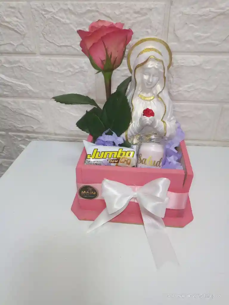 Virgencita Rosa Mística Con Velita Aromatizante ,rosa Natural ,y Chocolate