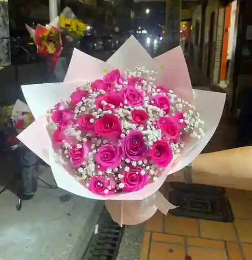 Bouquet Flores Fucsia