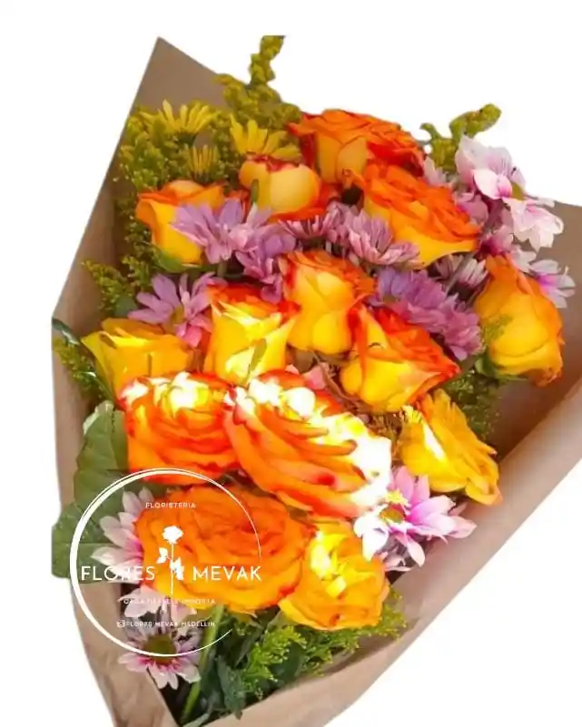Flores. Rosas On Fire