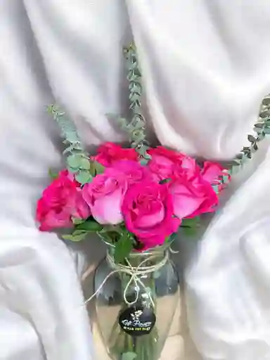Jarron De Rosas Rosadas
