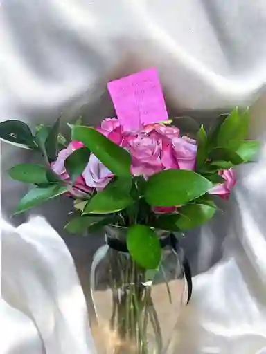 Jarron De Rosas Moradas.