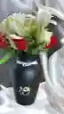 Jarron De Rosas Con Lirios