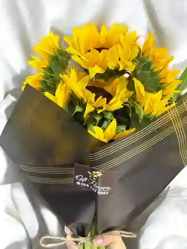 Ramo Deluxe De Girasoles