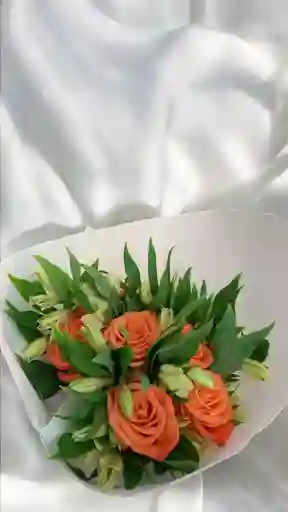 Bouquet De Rosas Naranjas Con Astromelia