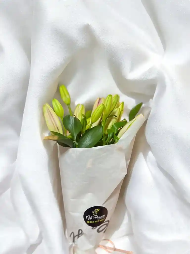 Bouquet De Lirios Rosados