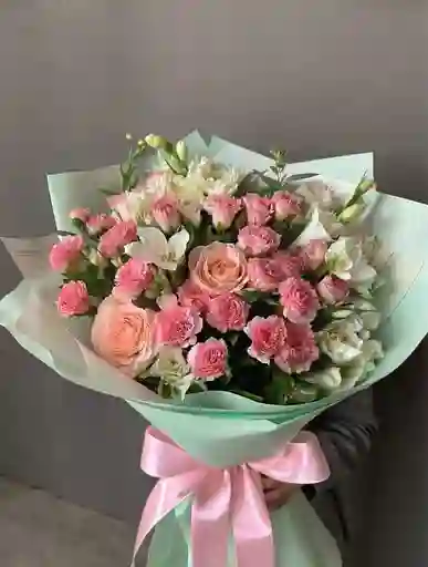 Bouquet De Rosa Con Clavel