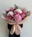 Bouquet De Hortencias Y Rosas