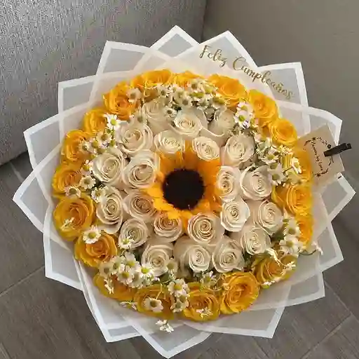 Ramo Buchón De Rosas Y Girasol