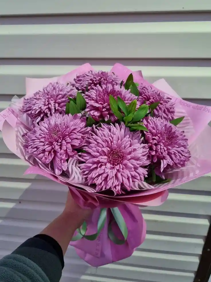 Bouquet De Crisantemos Morados
