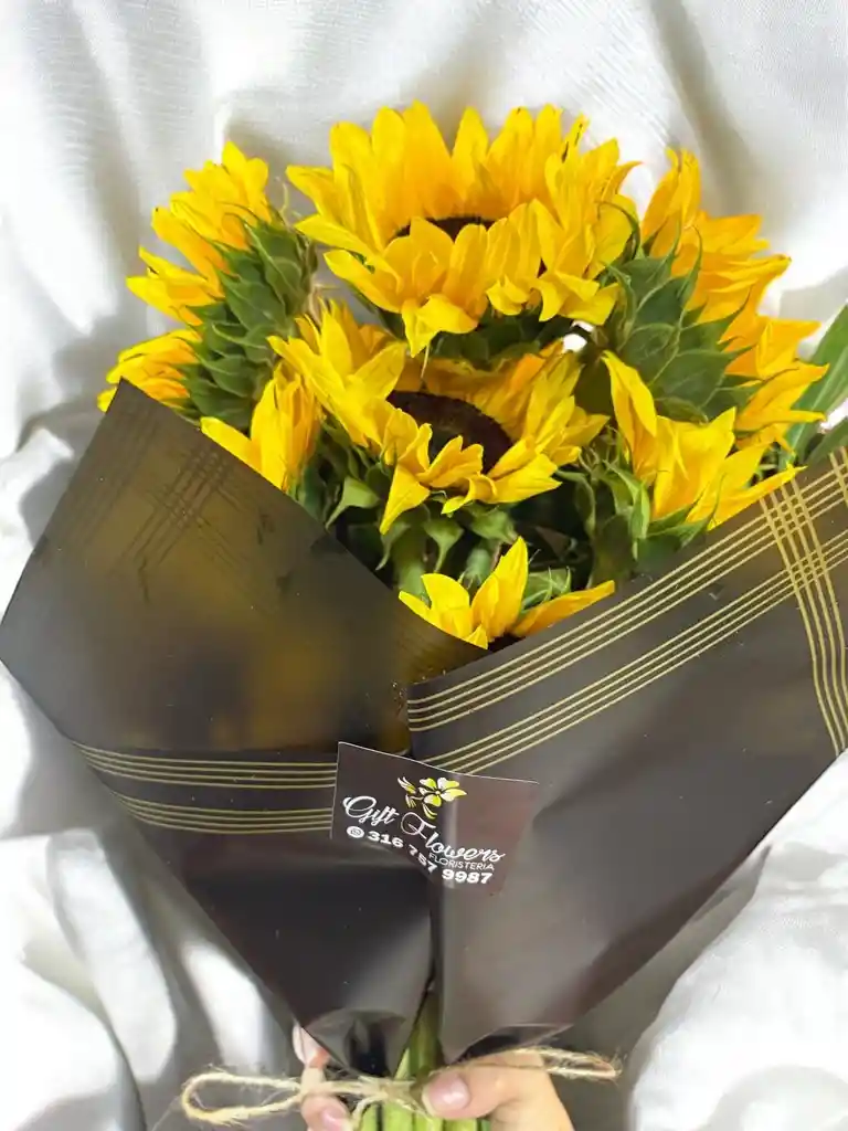 Ramo Deluxe De Girasoles