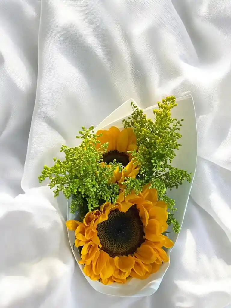 Mini Bouquet Con 2 Girasoles