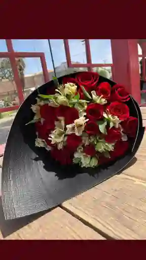 Bouquet De Rosas Con Astromelia