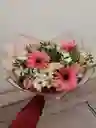 Bouquet De Gérberas Con Rosa Mini
