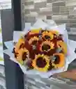 Ramo De Rosas Y Girasoles