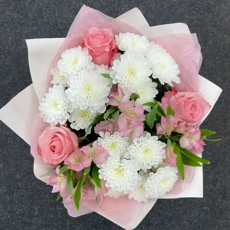 Bouquet De Crisantemos, Rosas Y Astromelias
