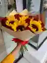 Bouquet De Rosas Con Girasoles